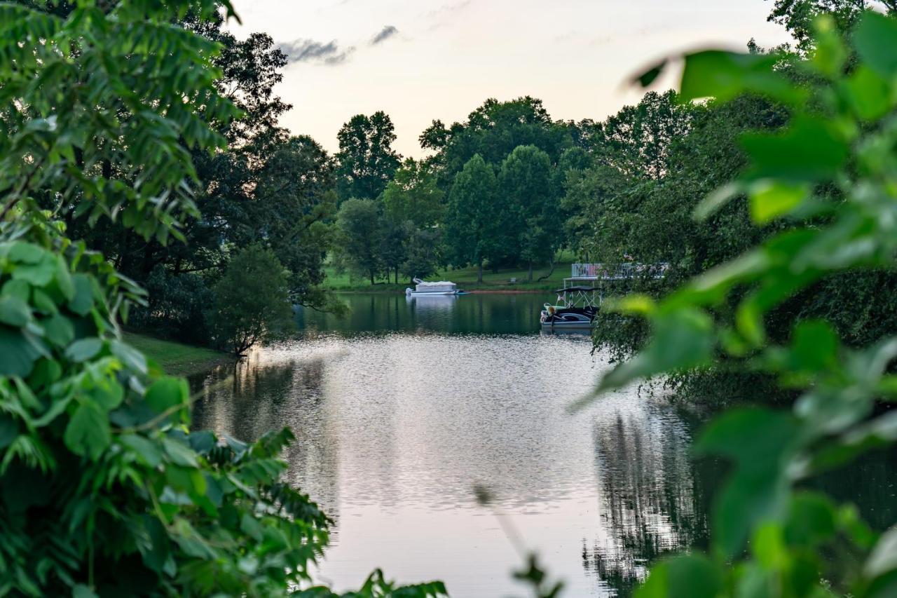 Retreat On The Lake Hiawassee Εξωτερικό φωτογραφία